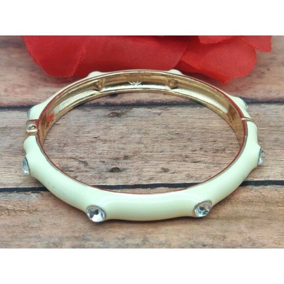 Premier Designs Hinged Bangle CREME BRULEE 7.5" Gold Tone Crystals White Enamel - Picture 5 of 12